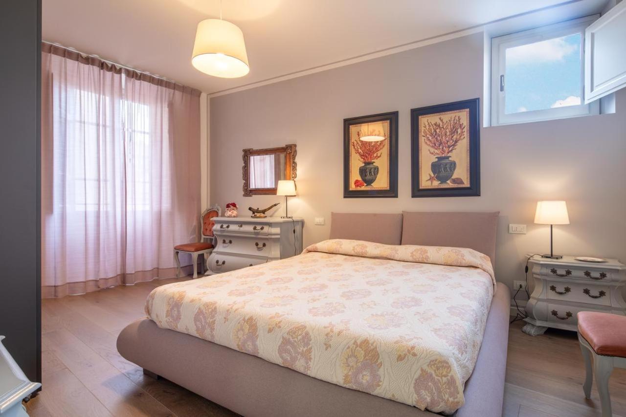 פירנצה Stunning & Luxurious 1Br Apt 1 Min Walk By Duomo מראה חיצוני תמונה